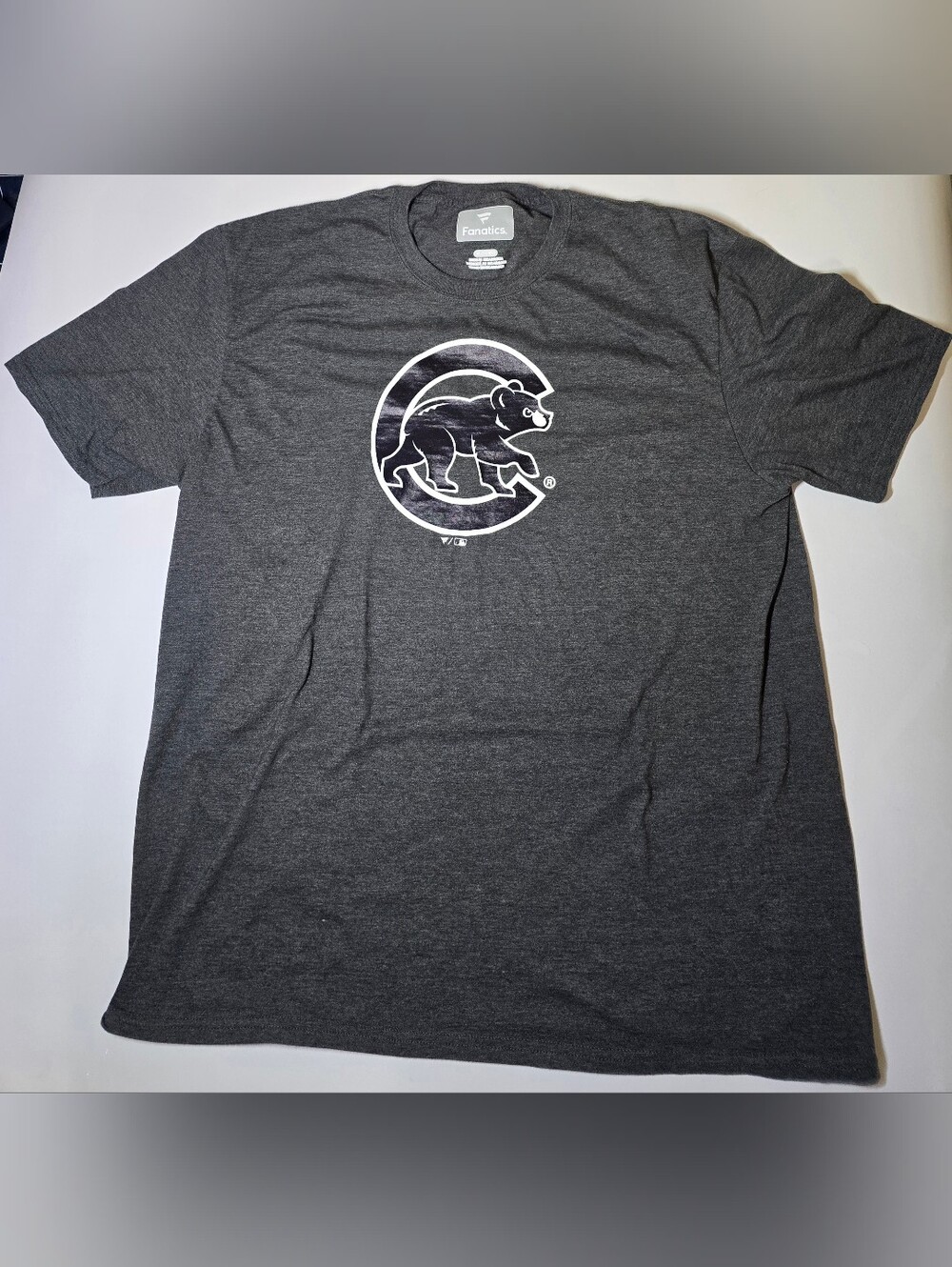 Fanatics Chicago Cubs Monochrome Charcoal Gray T-Shirt (Fits Like Mens L)